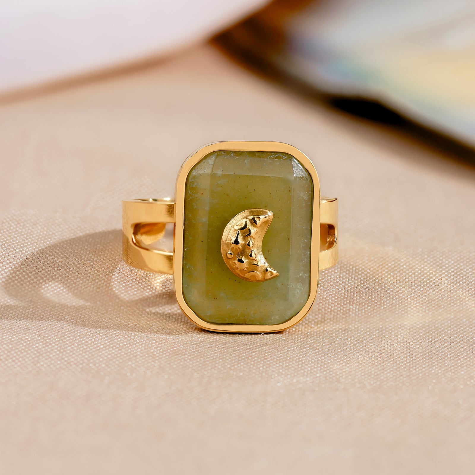 Bague Luna – Aventurine & Lune dorée