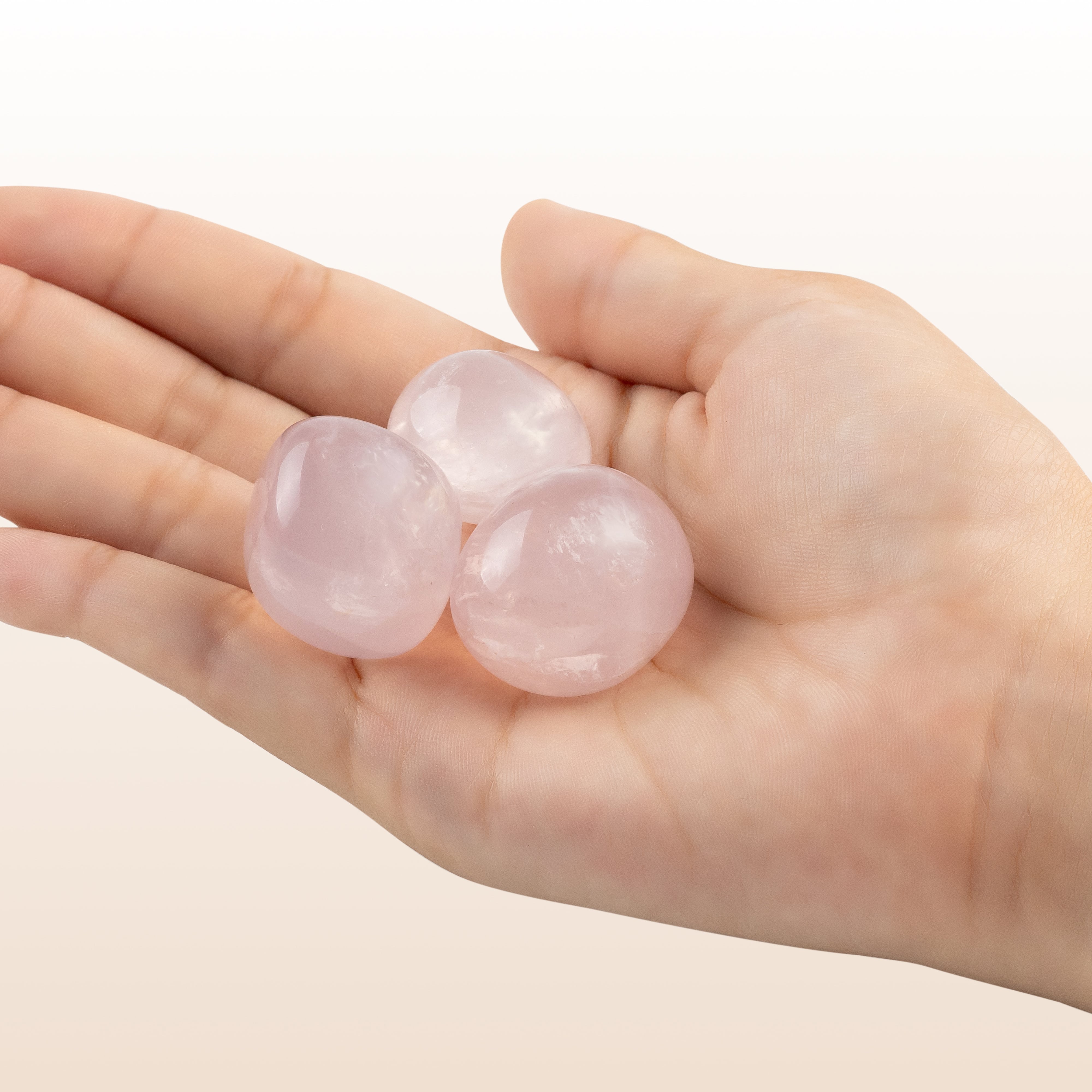 Pierre roulée en Quartz Rose naturelle (2x4cm)