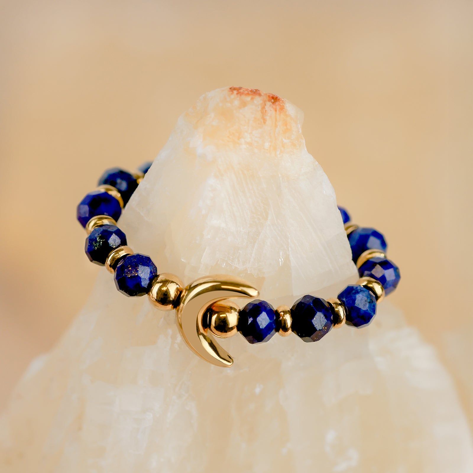 Bague Indra Luna – Lapis-lazuli & croissant doré