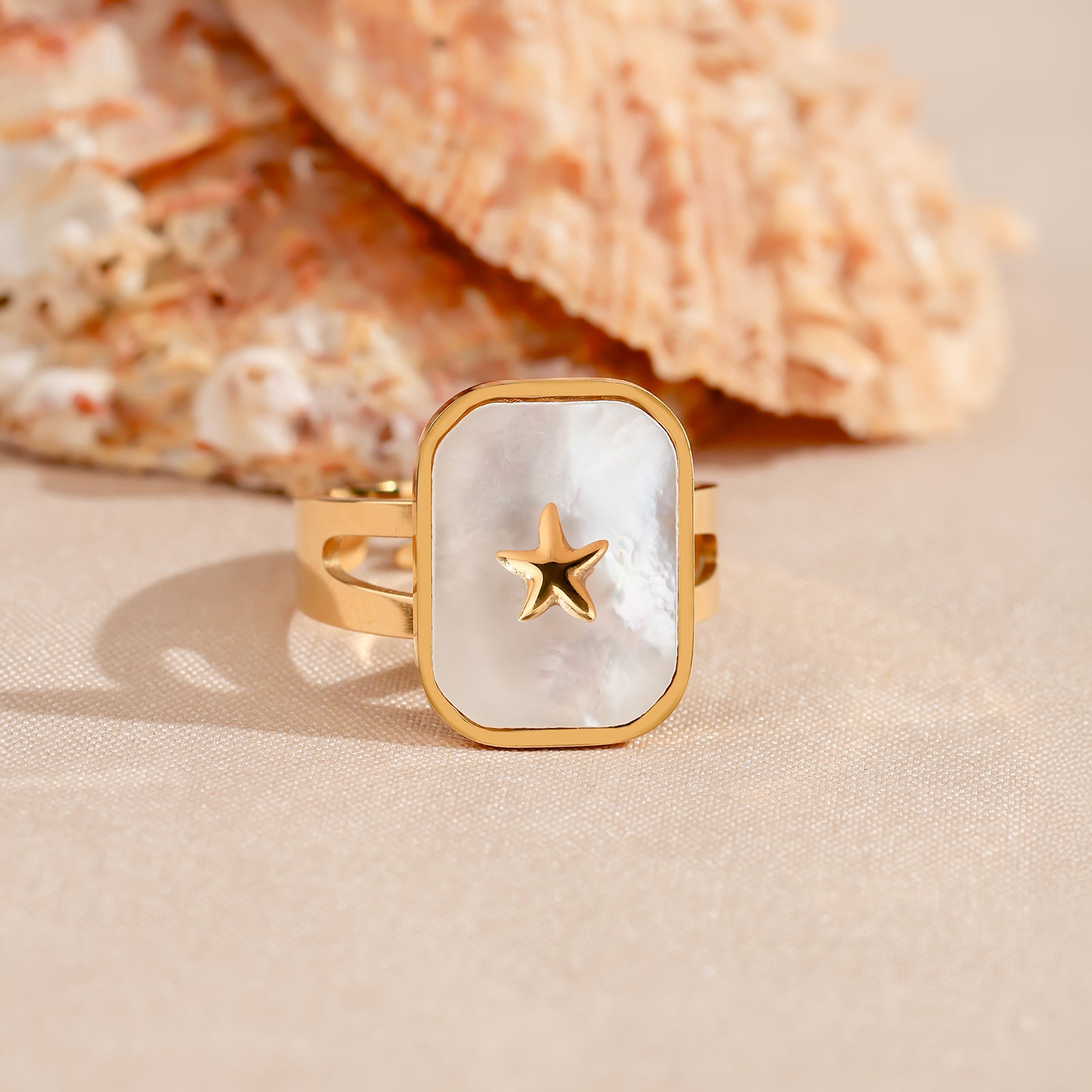 Bague Luna Mare – Feuille de nacre & étoile dorée