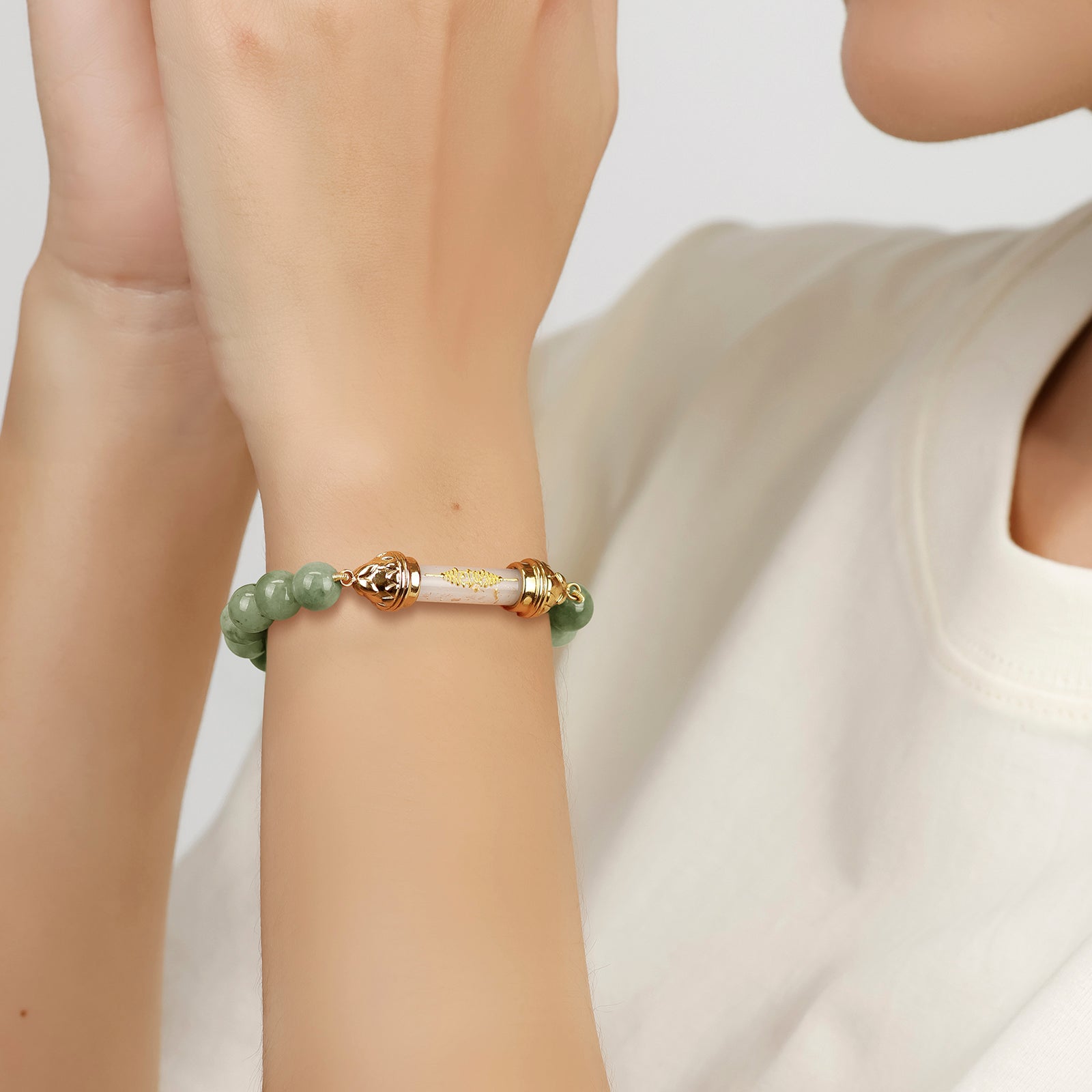 Bracelet en jade et Amulette sacrée Takrut en cire d'abeille - Prospérité et richesse