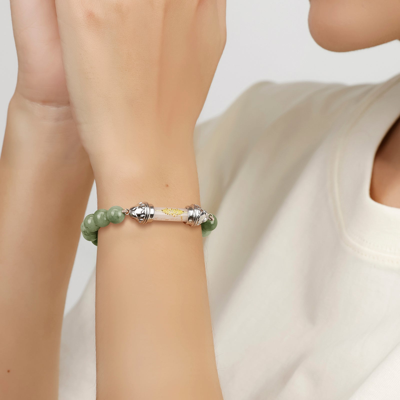 Bracelet en jade et Amulette sacrée Takrut en cire d'abeille - Prospérité et richesse