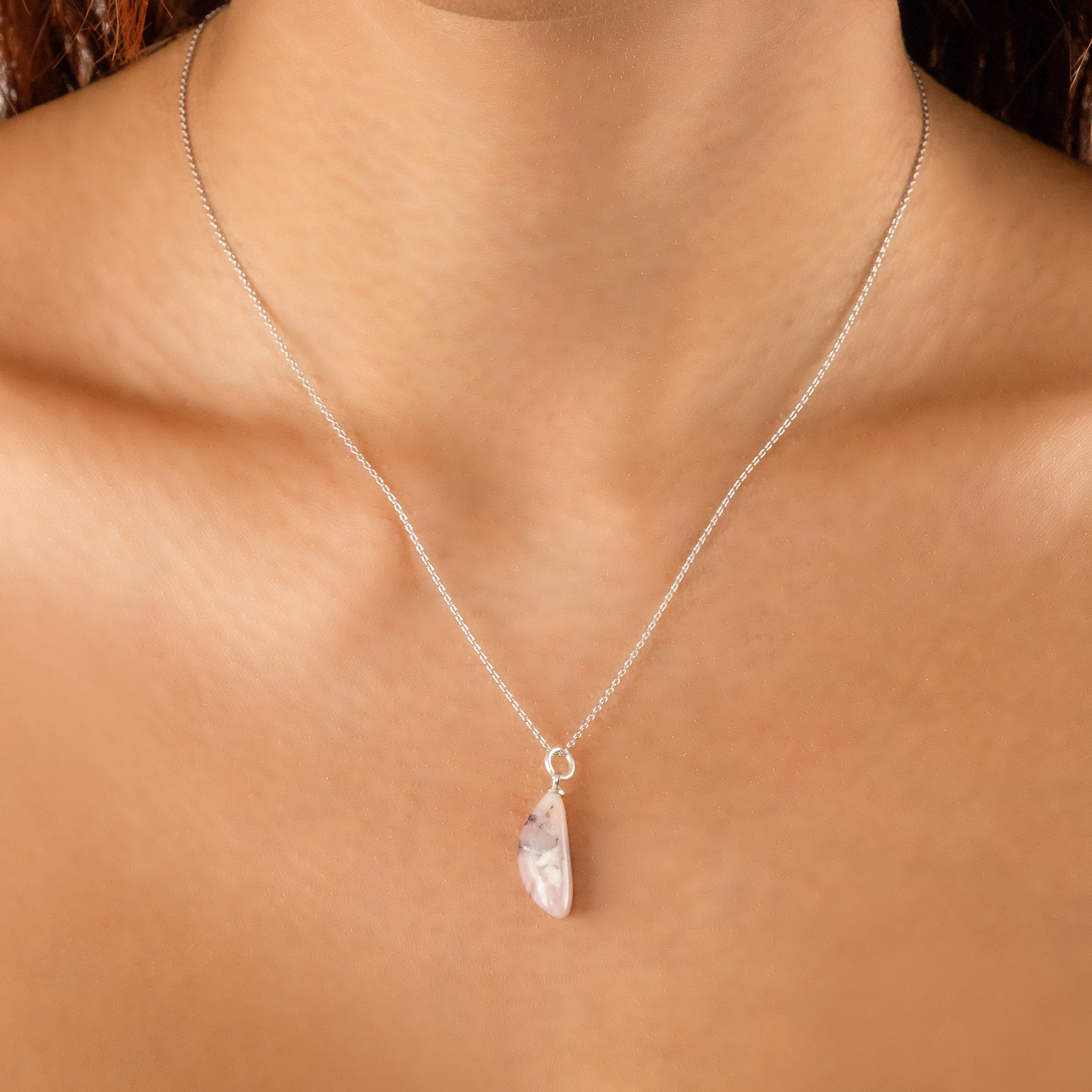 Collier en Opal Rose naturelle (Pierre brute)