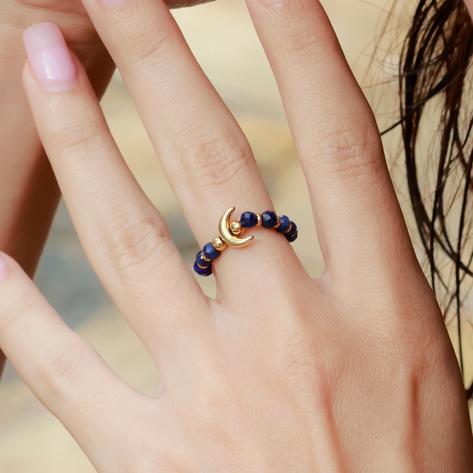 Bague Indra Luna – Lapis-lazuli & croissant doré